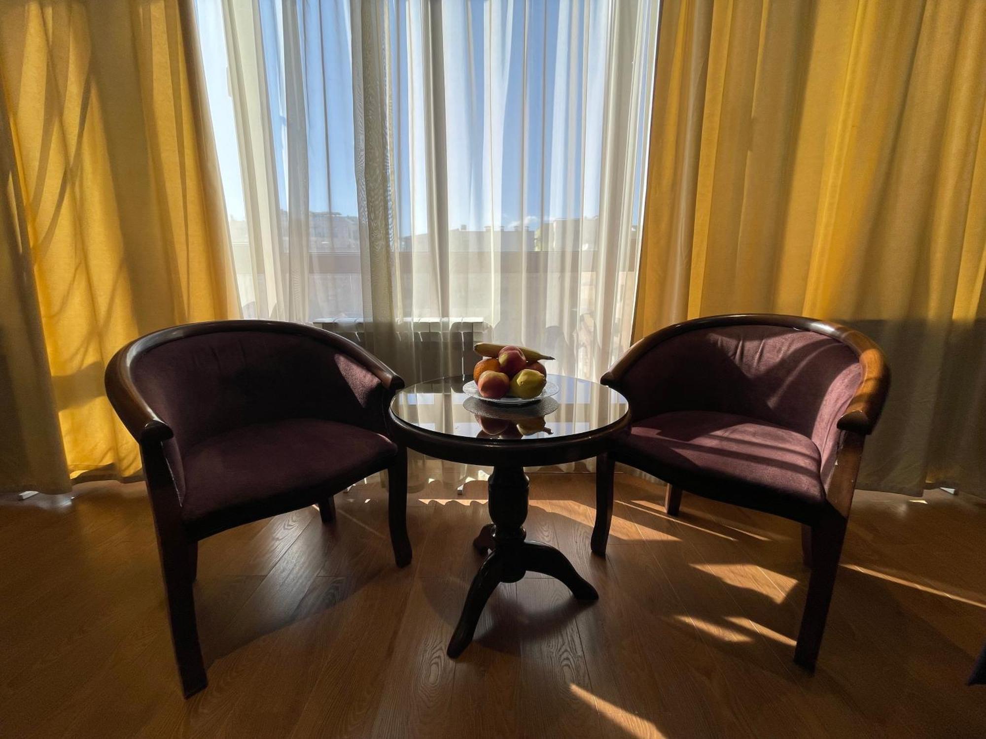 Apartment In Yerevan City Center Republic Square Self Check-In Eksteriør billede
