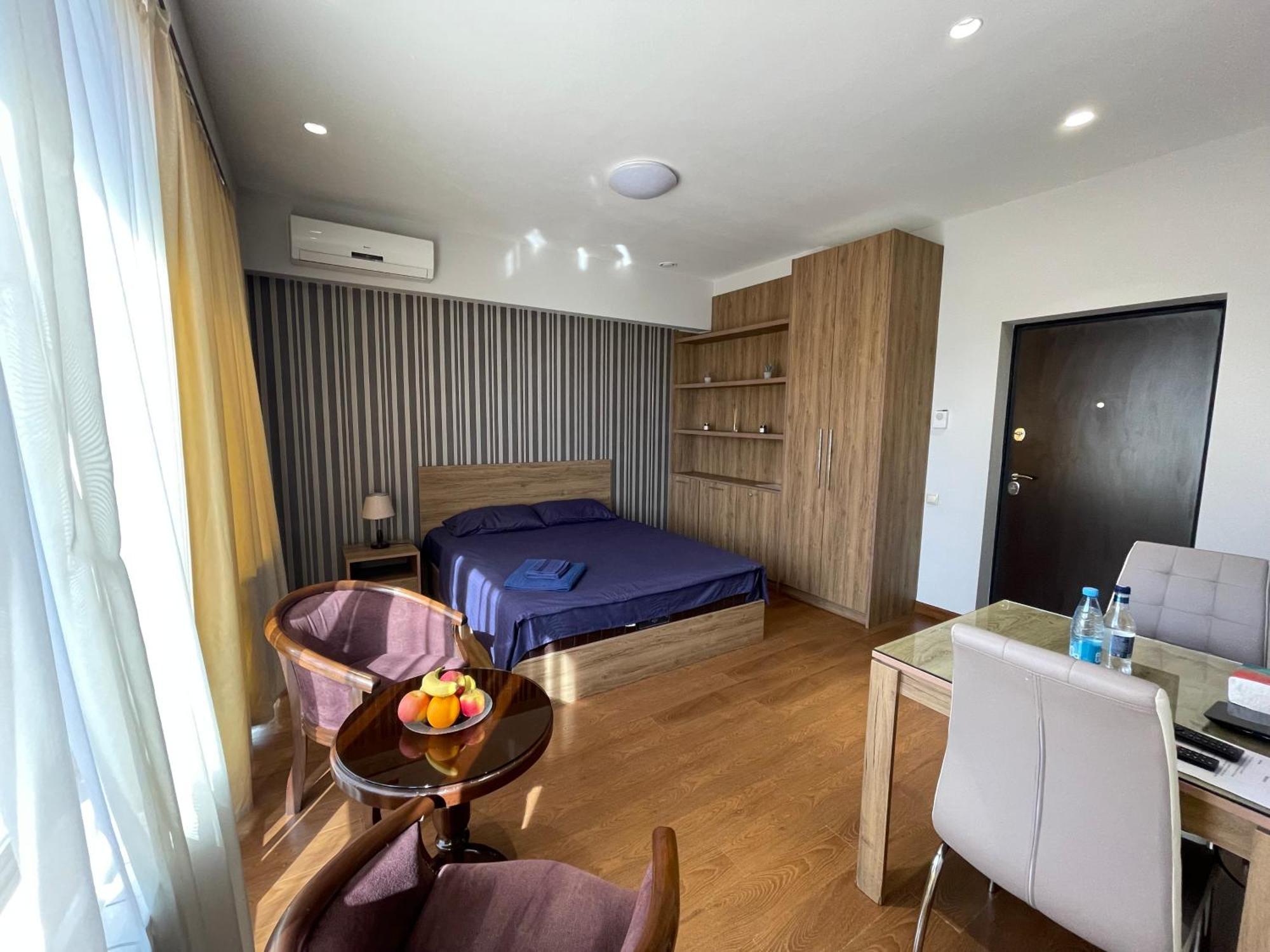 Apartment In Yerevan City Center Republic Square Self Check-In Eksteriør billede